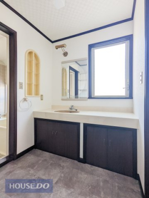 ���ʑ�E���ʏ� �t���A�E�N���X�͒���ւ��ς݂ł��I