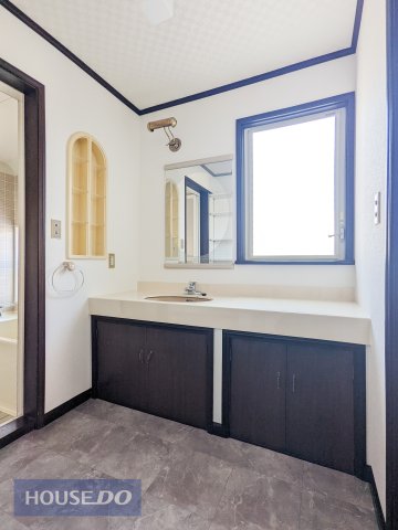 ���ʑ�E���ʏ� �t���A�E�N���X�͒���ւ��ς݂ł��I