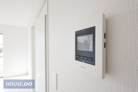  �yTV�C���^�[�z���z�J���[TV�C���^�[�z���B�^��@�\�t���ŁA�h�Ə�͂������A���͂����Ȃǂ̔c���ɂ��֗��B