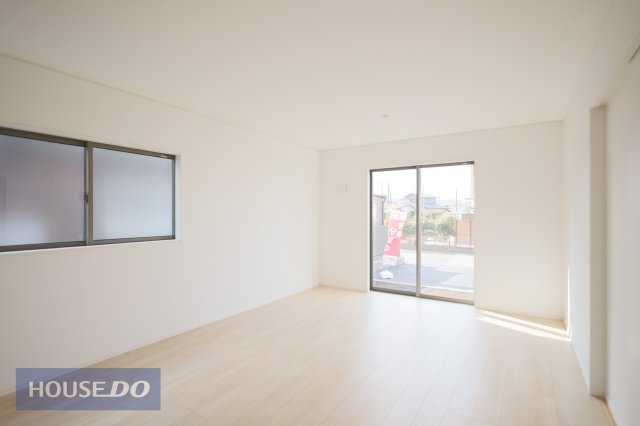 ���r���O �y���r���O�z���r���O�K�i�͉Ƒ������R�Ɗ�����킹��@������A��b���e�ނ��������Ɂ��L����K�i�z�[�����팸���邱�ƂŁA���r���O���L���g���܂��I