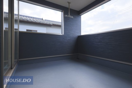 �o���R�j�[ �y�o���R�j�[�z�L�X�o���R�j�[�ł��z�c����󕨂��������񊱂��邾���łȂ��A���͂̎������C�ɂ����Ƀv���C�x�[�g�Ȏ��Ԃ��߂��������b�N�X��ԂƂ��Ă��g���܂��ˁ�