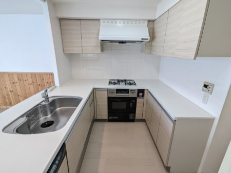 �L�b�`�� �g���₷��L���̃J�E���^�[�L�b�`���ł�