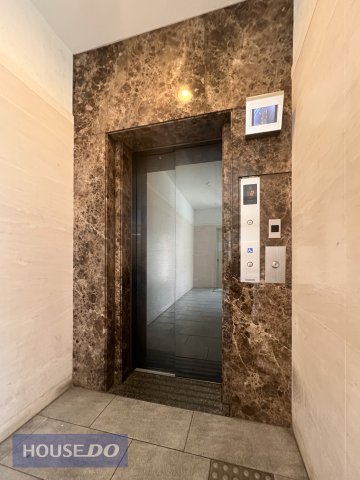 ���̑� �Ǘ��̍s���͂��������ȃG���x�[�^�[�B�����̕�炵��S�n�悭�����܂��B