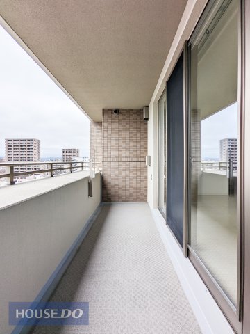 �o���R�j�[ ���z�c���܂Ƃ߂Ċ����郏�C�h�o���R�j�[�B�Ǝ��̌������A�b�v���܂��B