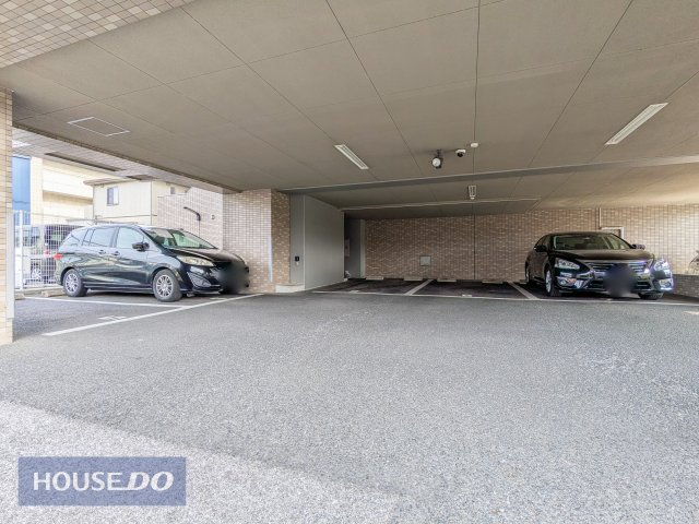 ���ԏ� �~�n���ɕ��u���ԏꂪ14�䕪����܂��B�i���ԏ�̈ʒu�ɂ��ẮA2�N��1�񒊑I�Ō��肵�܂��B�j