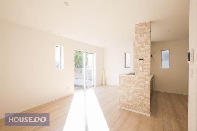  �y���r���O�_�C�j���O�z�Ƒ��ŉ߂����邭�났�̋��