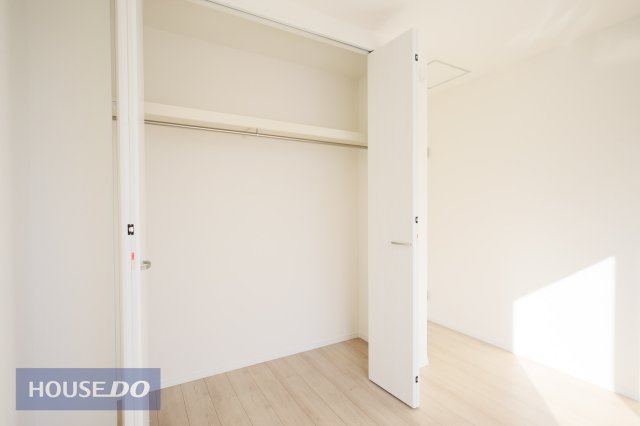 ���[ �y���[�z����������[�����Ă���܂��I�e�����ɂ���������[�����Ă���̂ŁA�ו��������Ă����S�ł��ˁI���������L���g�����߂ɂ����[�X�y�[�X�͕K�v�ł��B