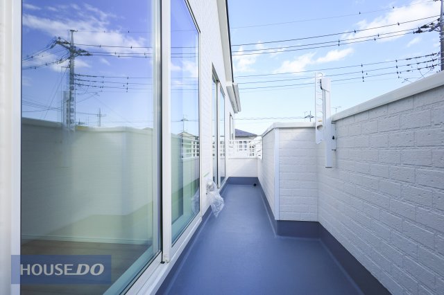 �o���R�j�[ �y�o���R�j�[�z�L�X�o���R�j�[�ł��z�c����󕨂��������񊱂��邾���łȂ��A���͂̎������C�ɂ����Ƀv���C�x�[�g�Ȏ��Ԃ��߂��������b�N�X��ԂƂ��Ă��g���܂��ˁ�