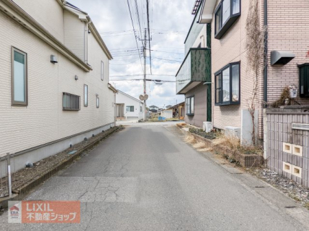 ���̑� �O�ʓ��H�͖�4���ł��B �Z��������ԊՐÂȏZ��n�ł��I