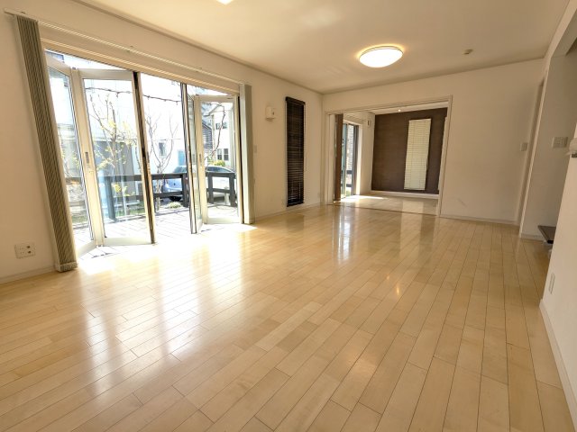 ���r���O 19���̓�������ǍD�ȃ��r���O�͉Ƒ��Ƃ̎��Ԃɖ�����^���Ă���܂���