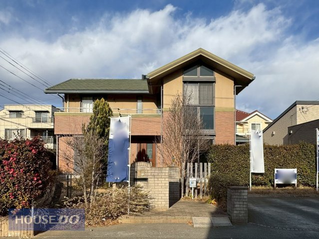 ���n�O�ώʐ^ �X���݂ɒ��a���闎���������F���̊O�ρ����_�����������Z�܂��ł��B