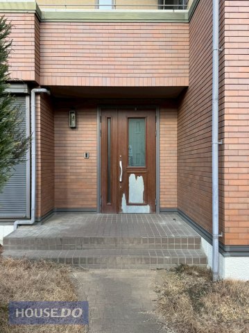  �������Ƃ������ցB���s���̂���|�[�`�ŉJ�̓������S�ł��B