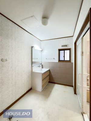  ���ʒE�ߏ��͂������Ƃ����X�y�[�X�Ŏg���₷���ł��B