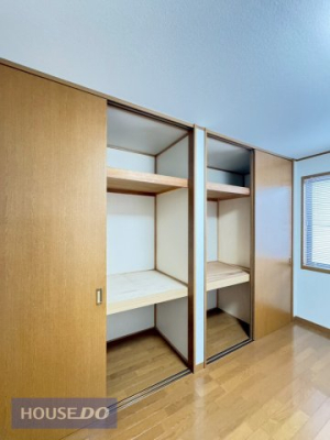 ���[ �e�����ɂ���������[�����Ă���̂ŁA�ו��������Ă����S�ł��ˁI���������L���g�����߂ɂ����[�X�y�[�X�͕K�v�ł��B