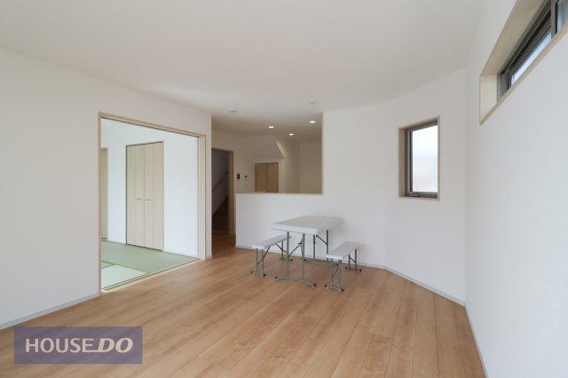  �y���r���O�_�C�j���O�z�Ƒ��ŉ߂����邭�났�̋��