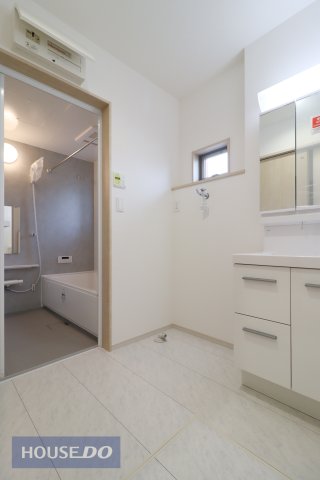  �y�����h���[�X�y�[�X�z�Ǝ������Ȃǎg�����肪�悭�A�����󂪂��₷���ł��ˁB