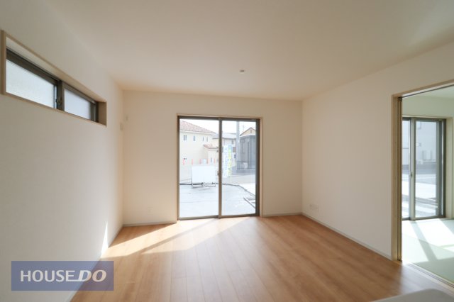 ���r���O �y���r���O�z��؂ȉƑ��Ɖ߂����ꏊ������A�K������ލL������������m�ہ���������̗ǂ����r���O�́A�d�C��̐ߖ�A���󕨂̊����A�J�r�̗}���A���N���i�ȂǁA�����̃����b�g������܂��I