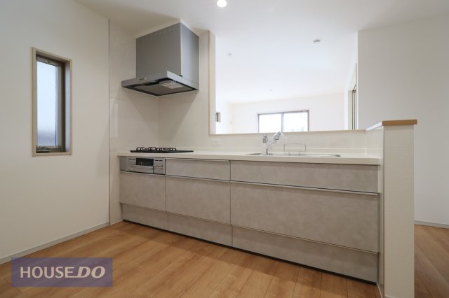 �L�b�`�� �y�L�b�`���z���|�������N���N�ȃV�X�e���L�b�`���B�򐅋@�\�����p�\�B�Ƒ��̉�b���e�ރJ�E���^�[�L�b�`���͏����Ȃ��q�l�����Ă����S���Ē������o���܂��I