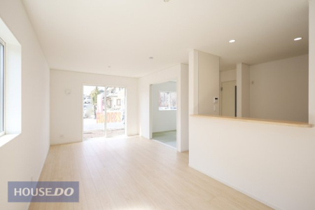 ���r���O �y���r���O�z��؂ȉƑ��Ɖ߂����ꏊ������A�K������ލL������������m�ہ���������̗ǂ����r���O�́A�d�C��̐ߖ�A���󕨂̊����A�J�r�̗}���A���N���i�ȂǁA�����̃����b�g������܂��I