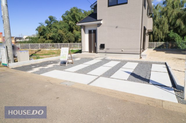  �L�X�J�[�X�y�[�X���m�ۂ��܂����I���q�p�Ƃ��Ă��d�󂵂܂��ˁB�Ƒ��̏o�����鎞�Ԃ��قȂ��Ă����S�ł��B