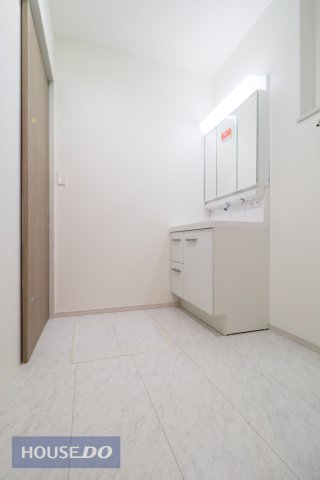  ���ʒE�ߏ��͂������Ƃ����X�y�[�X�Ŏg���₷���ł��B