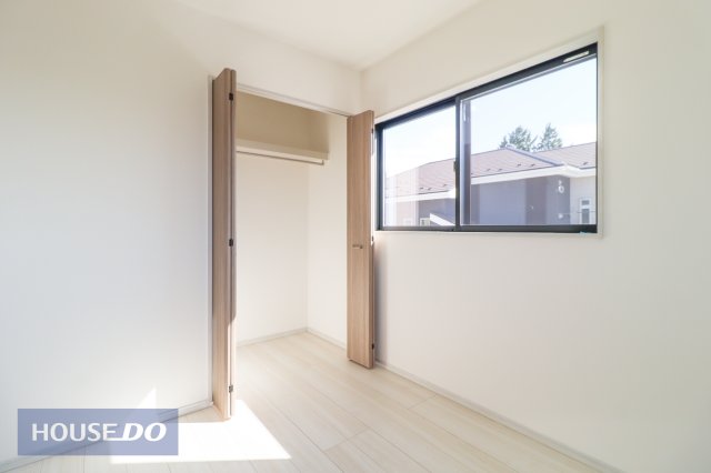 ���[ �e�����ɂ���������[�����Ă���̂ŁA�ו��������Ă����S�ł��ˁI���������L���g�����߂ɂ����[�X�y�[�X�͕K�v�ł��B