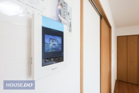  �yTV�C���^�[�z���z�J���[TV�C���^�[�z���B�J���[�̘^��@�\�t���ŁA�s�ݎ��̗��K�҂��m�F�\�B�h�Ə�͂������A���͂����Ȃǂ̔c���ɂ��֗��I