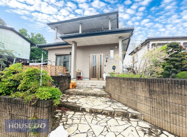 ���n�O�ώʐ^ �L������ƃE�b�h�f�b�L���A�Ƒ��̒c�����ʂ�J�������ӂ��Z�܂��B