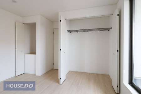 ���[ �y���[�z�e�����ɂ���������[�����Ă���̂ŁA�ו��������Ă����S�ł��ˁI���������L���g�����߂ɂ����[�X�y�[�X�͕K�v�ł��B