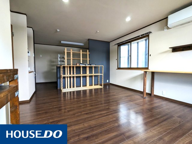 ���r���O ���邭���ʂ��̗ǂ�LDK�B�L�b�`������̒��߂��ƂĂ��L�X�Ƃ��Ă��܂��B�J���[�����O�����������̂���Z���N�g