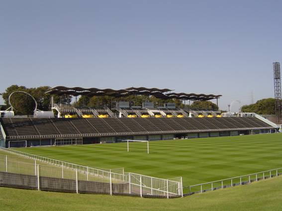 ���ӊ� �y�X�|�[�c�{�݁z�Ȗ،��O���[���X�^�W�A���܂�2082��