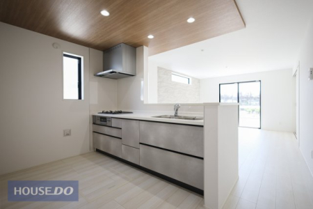 �L�b�`�� �y�L�b�`���z�Ƒ��̏Ί炪���܂�闝�z�̃L�b�`�����Ǝ��������Ɗy����������K�ȃL�b�`���X�y�[�X�ł���