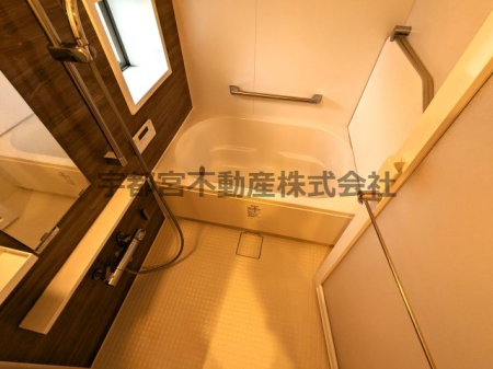 ���� ���Ǝ肷��A�Ǖ����E�����g�[�E���������@�t�̂����C