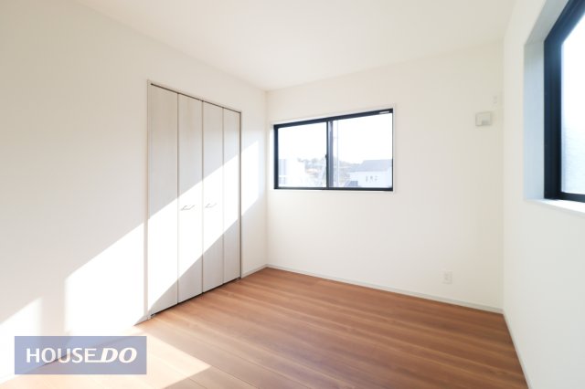 �Q�� �y�Q���z���n�����ʐ^�B���邢�̌��̓����Q���ł��B