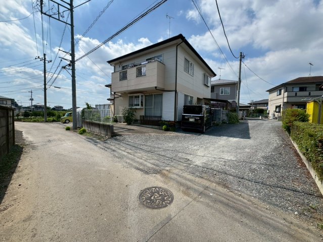 ���̑� �O�ʓ��H�͈ʒu�w�蓹�H�B�����t�߂͋��؂肪�����ē���₷���ł��B