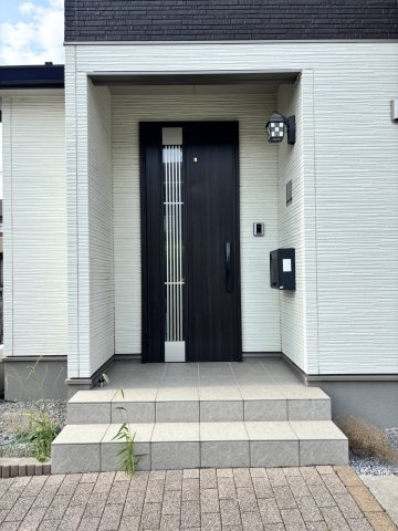  �y���փG���g�����X/���n�ʐ^�z�������Ƃ������ցB���s���̂���|�[�`�ŉJ�̓������S�ł��B