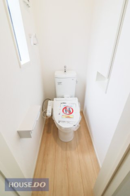 �g�C�� �y�g�C���z�������g�[�֍��t���B�Q�ӏ�����̂ŁA�Z�������ł����S��ق��ƈꑧ����v���C�x�[�g��Ԃ͍L�߂̐݌v�ƂȂ��Ă���܂��B
