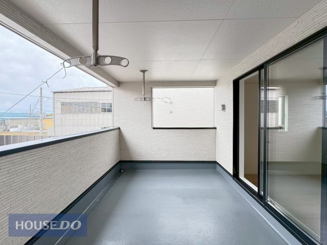�o���R�j�[ �L�X�o���R�j�[�ł��z�c����󕨂��������񊱂��邾���łȂ��A���͂̎������C�ɂ����Ƀv���C�x�[�g�Ȏ��Ԃ��߂��������b�N�X��ԂƂ��Ă��g���܂��ˁ�