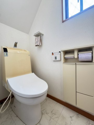�g�C�� �������g�[�֍��t���B�Q�ӏ�����̂ŁA�Z�������ł����S�����t���̃g�C���X�y�[�X�Ŋ��C�����ǍD�ł��B