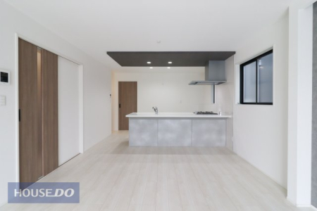  �y���r���O�_�C�j���O�z���n�����ʐ^�B�Ƒ��ŉ߂����邭�났�̋��