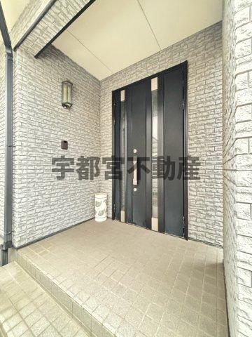  �y�G���g�����X�z���n�ʐ^�F���s���̂���|�[�`�͉J�̓����G��ɂ������̉��������₷���ł��B
