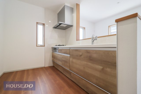 �L�b�`�� �L�b�`���F�Ƒ��̏Ί炪���܂�闝�z�̃L�b�`�����Ǝ��������Ɗy����������K�ȃL�b�`���X�y�[�X�ł���