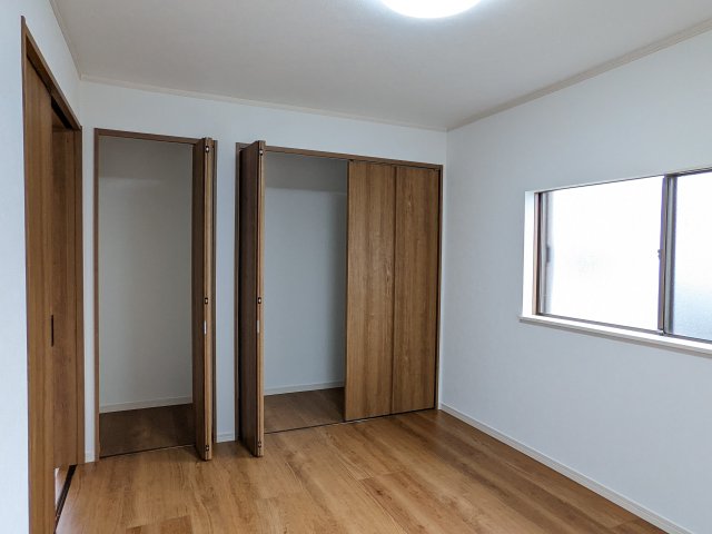 �Q�� -