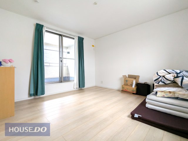 �Q�� 2�ʍ̌��̖��邢8.5���̗m���ł���