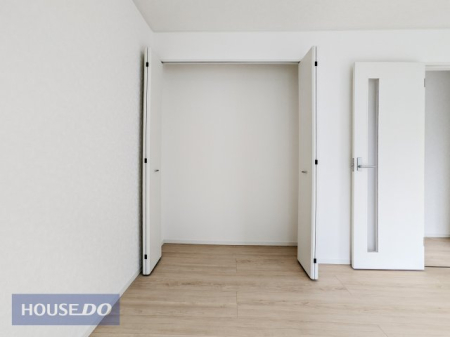 ���[ �y���[�z�e�����ɂ���������[�����Ă���̂ŁA�ו��������Ă����S�ł��ˁI���������L���g�����߂ɂ����[�X�y�[�X�͕K�v�ł��B