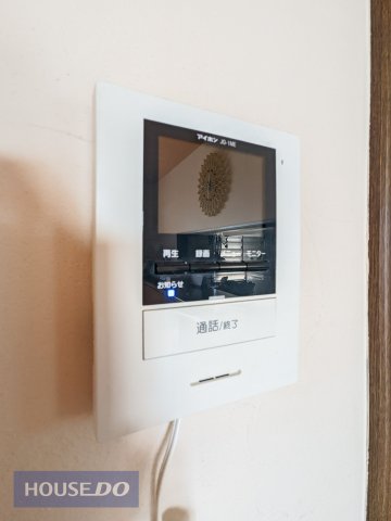  �J���[TV�C���^�[�z���B�J���[�ŉf����������̂ŁA�h�Ƒ΍�Ƃ��Ă�s�v�ȖK��̔����u���b�N�B 
