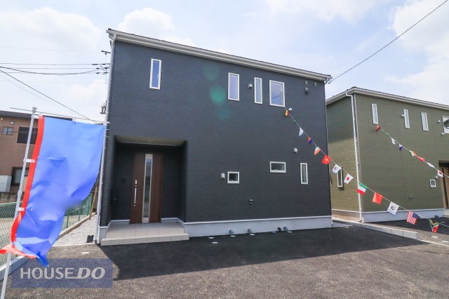 ���n�O�ώʐ^ �y�O�ρz2�����@ �X�^�C���b�V���ȐF���̊O�ρ��ϋv���⃁���e�i���X���ɗD�ꂽ�O�Ǎނ̓Z���t�N���[�j���O�d�l�B���������̌����\���ɂȂ�悤�ɁA�@�\�I�ɐ݌v����Ă���܂��B