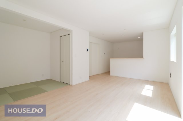  �y���r���O�_�C�j���O�z �Ƒ��ŉ߂����邭�났�̋��