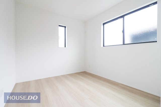 �Q�� �y�Q���z ���邢�̌��̓����Q���ł��B