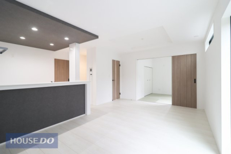  �y���r���O�_�C�j���O�z �Ƒ��ŉ߂����邭�났�̋��